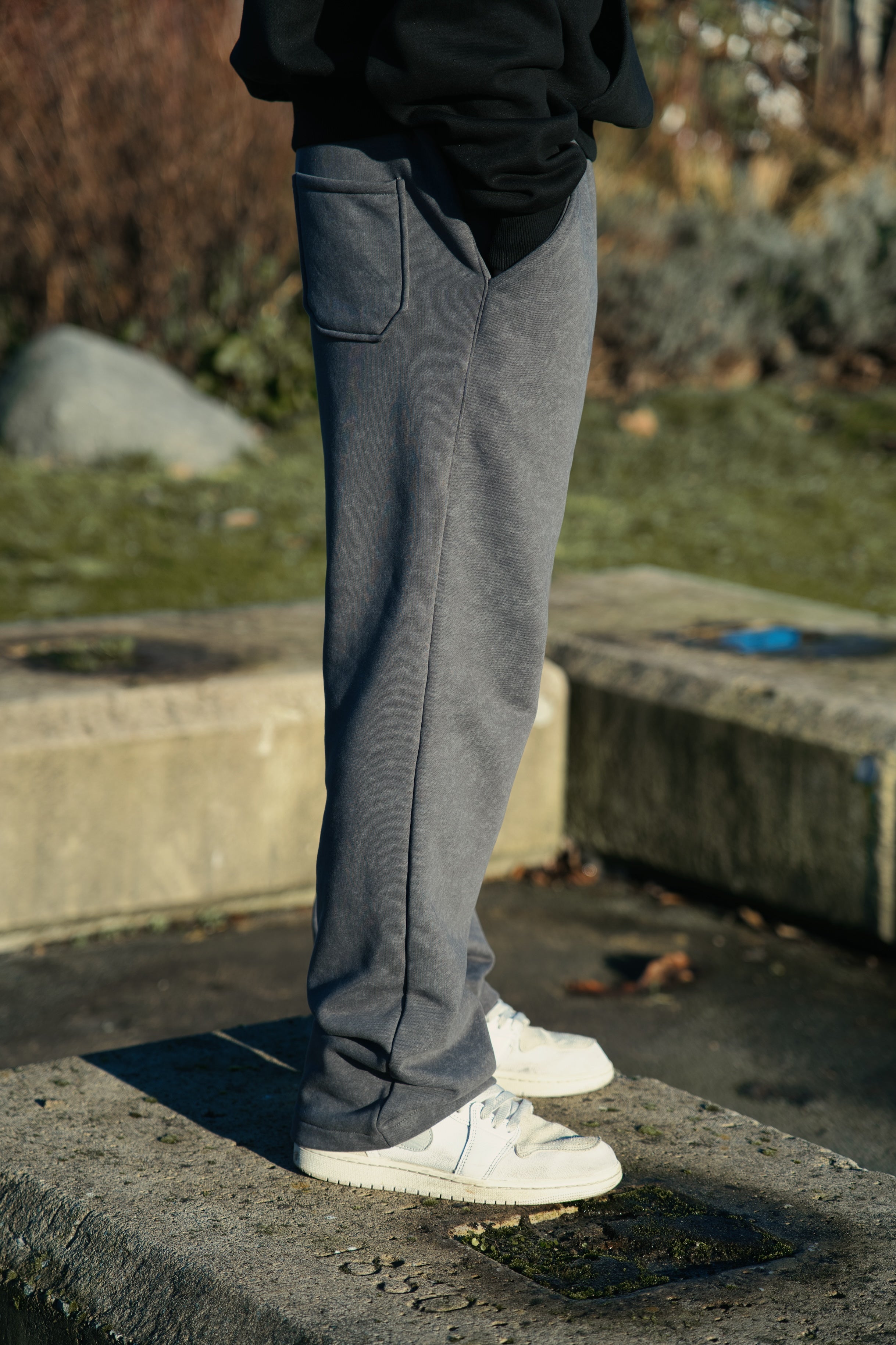 THE CLASSIC SWEATS - GREY